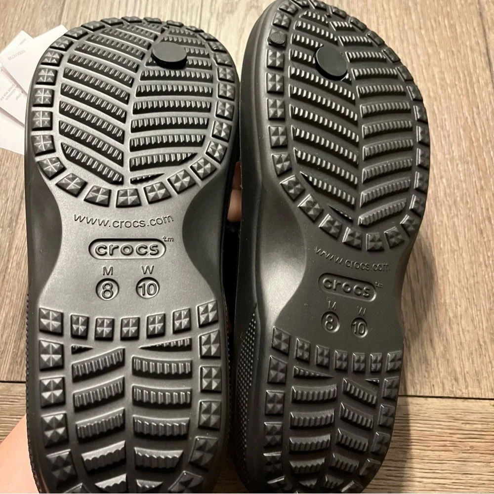Black baya ll flip crocs flip flops NWT